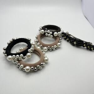 Vintage pearl hair accessories